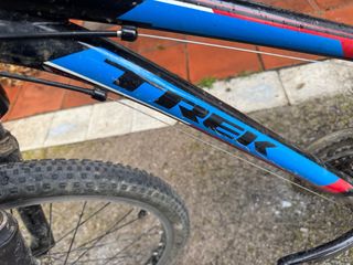 Bicicleta Trek MT220