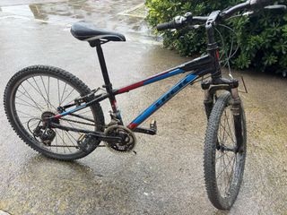 Bicicleta Trek MT220