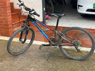 Bicicleta Trek MT220