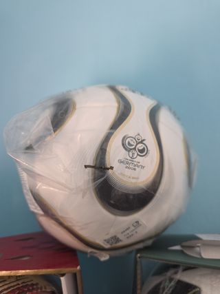 Pallone Adidas Teamgeist OG Mondiale versione 2025