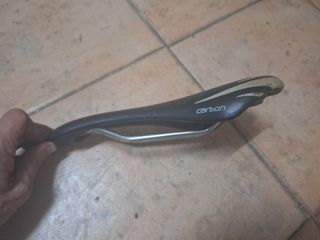 Sillín Velo Carbon Negro