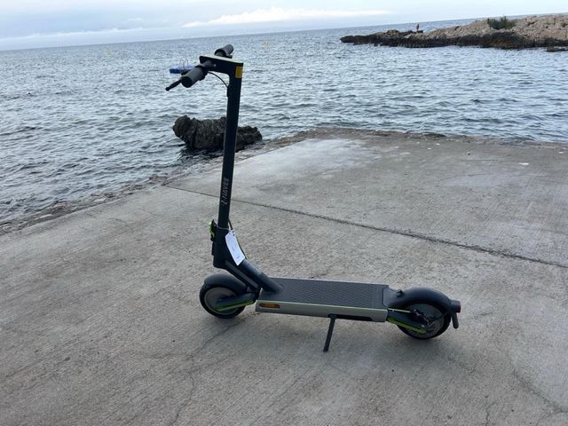 Patinete NAVEE S65