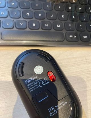 Tastiera e mouse wireless