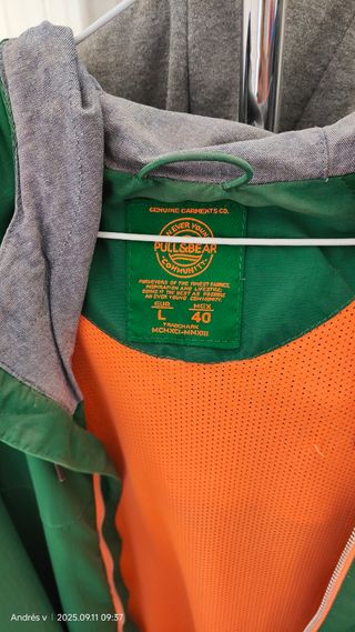 Chaqueta pull&bear verde talla L