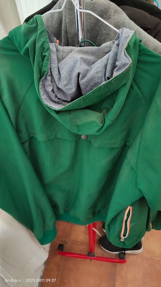 Chaqueta pull&bear verde talla L