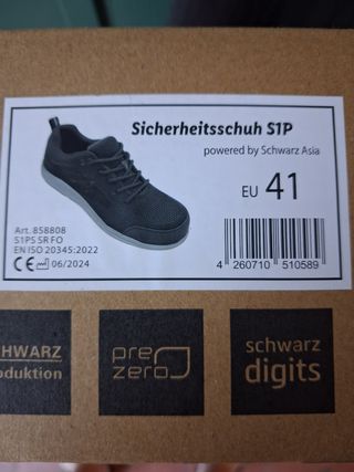 Zapato de seguridad negro y gris