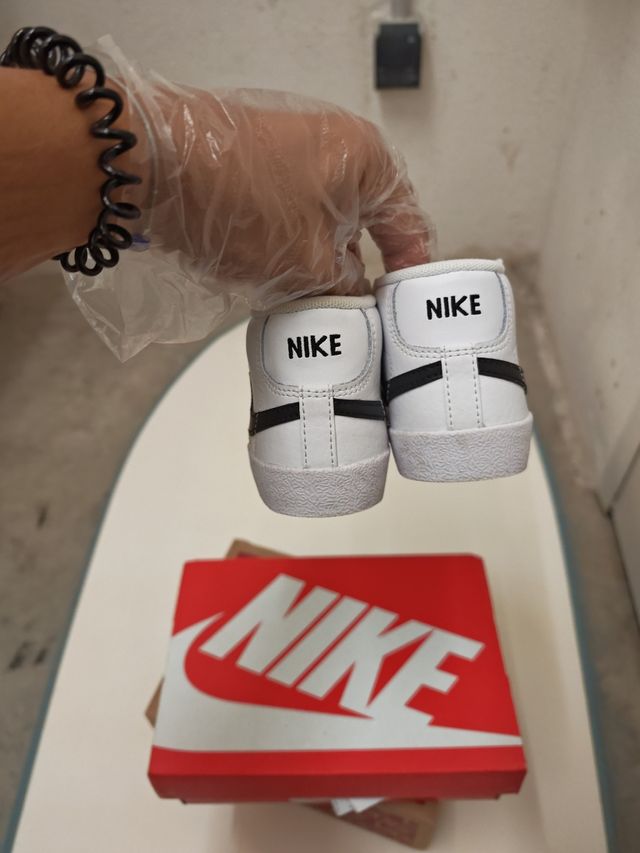 Zapatillas Nike Blazer Mid (Niño/a) número 24