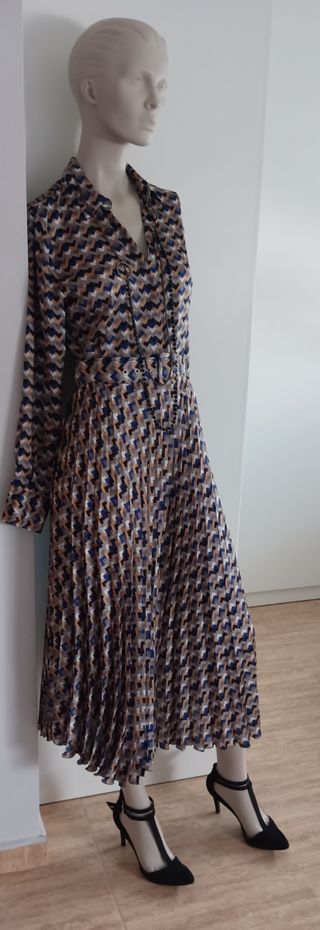 Vestido plisado estampado geométrico