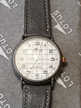 Reloj Lotus Vintage Gris/Dorado Nuevo