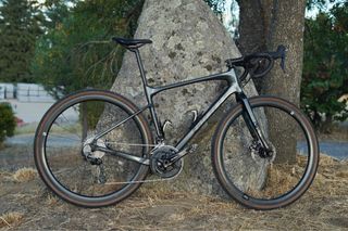 Bicicleta Gravel Giant Revolt