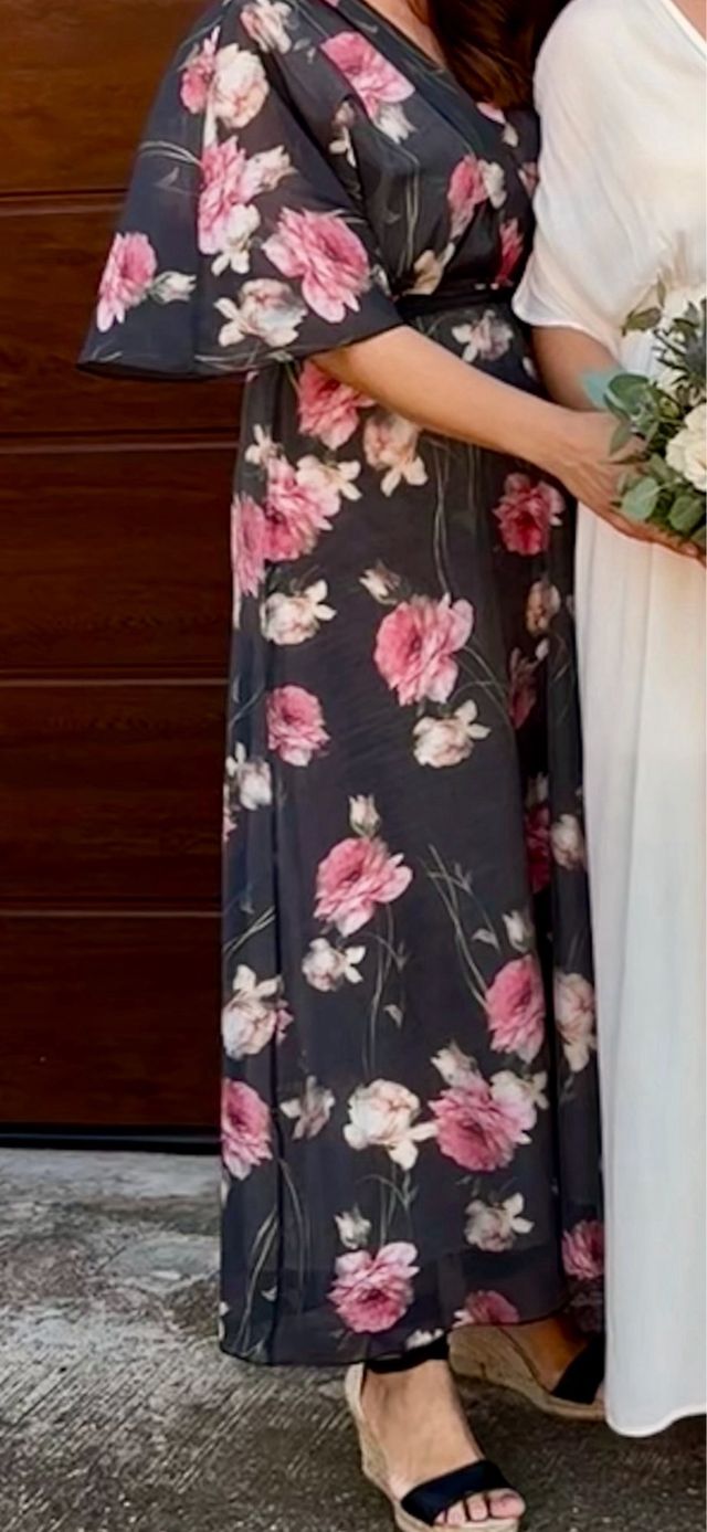 Vestido floral fluido usado pocas horas