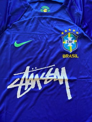 Camiseta Nike Brasil x Stussy Azul