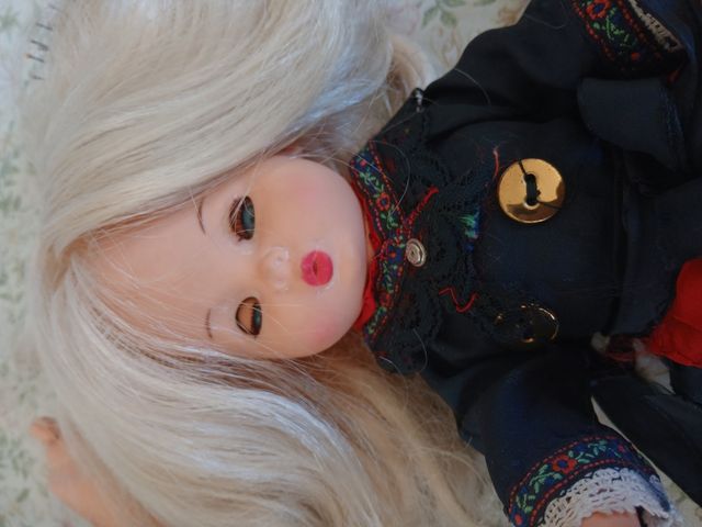 Bella bambola antica Ratti, fatta in Italia e perfetta