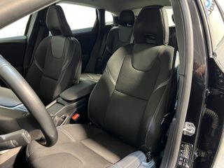 Volvo V40 2.0 D2 Momentum Auto