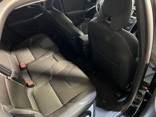 Volvo V40 2.0 D2 Momentum Auto