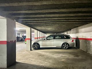 Garaje en venta en Centre en Hospitalet de Llobregat, L´