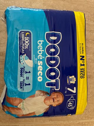 Pañales Dodot Bebé Seco Talla 7