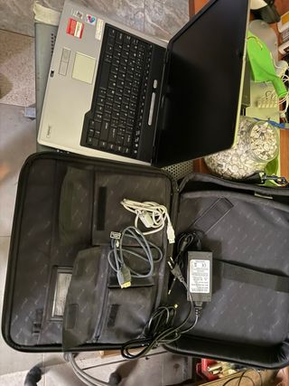 Portátil Toshiba Plata