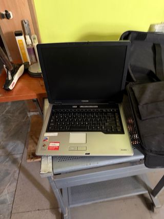 Portátil Toshiba Plata