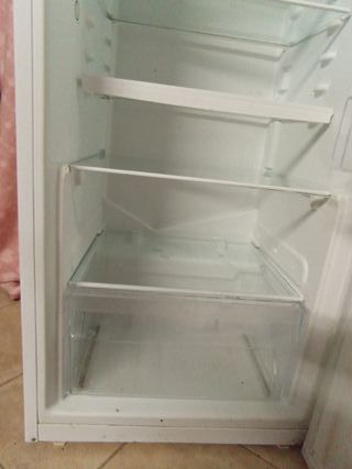Frigorífico Indesit 166x60x64