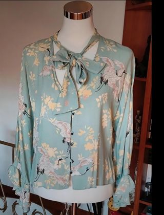 Camicia donna fantasia. Marca Zara. Taglia M