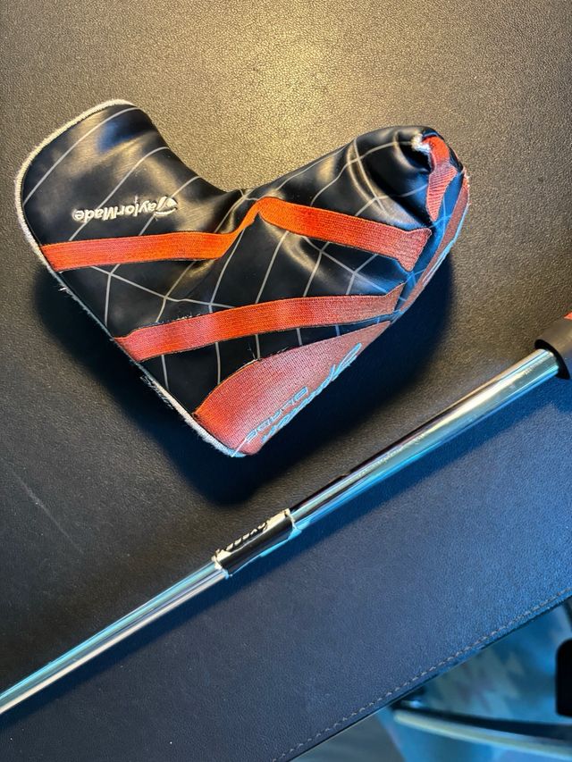 Putter Odyssey Tri Hot