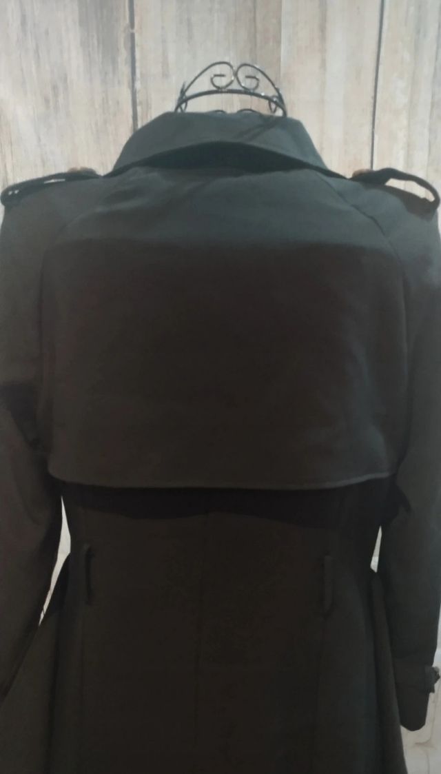 Abrigo asimétrico negro