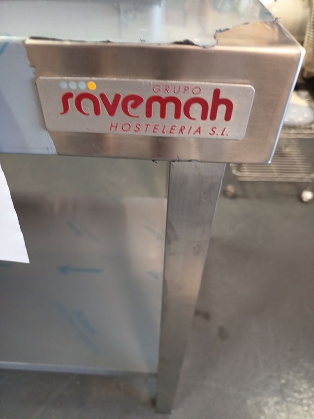 Mesa nueva de acero inoxidable 220x70 con estante
