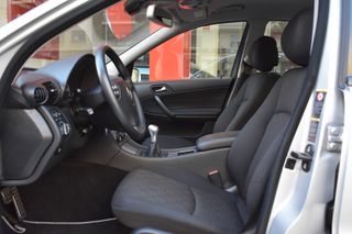 Mercedes-Benz Clase C 2005