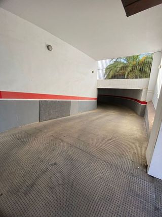 Garaje en venta en Centro - Doña Mercedes en Dos Hermanas