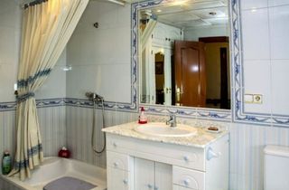 Casa pareada en venta en Torredonjimeno
