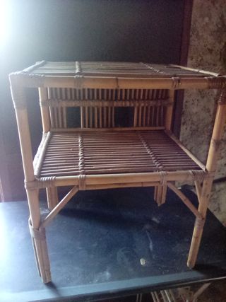 credenza ausiliaria in vimini
