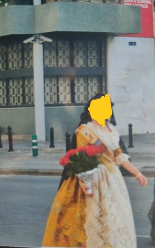 Traje de fallera seda natural dorado 