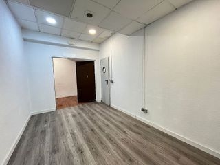 Local comercial en venta en Parque Lisboa - La Paz en Alcorcón