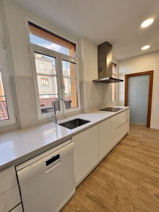 Piso en alquiler en Centro en Gijón