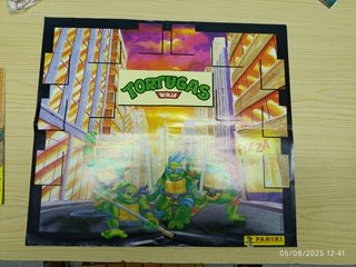 Álbum Tortugas Ninja con poster panini 