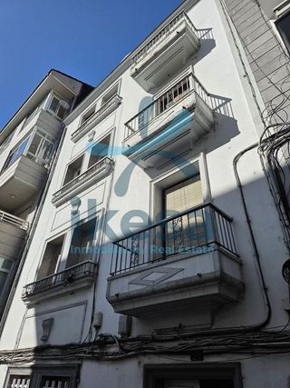 Edificio en venta en Universidad en Ourense