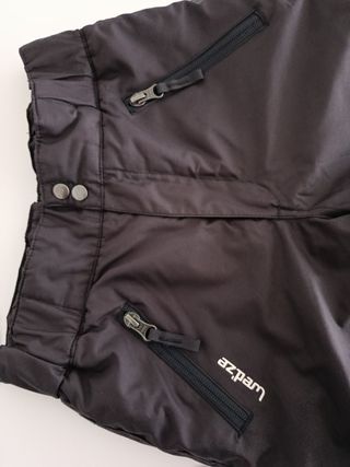 Pantalón de nieve para niño talla 6, usado una vez