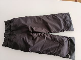 Pantalón de nieve para niño talla 6, usado una vez