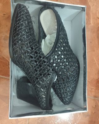 ‼️ PRECIO NO NEGOCIABLE ‼️ 
Zapatos de tacón negro