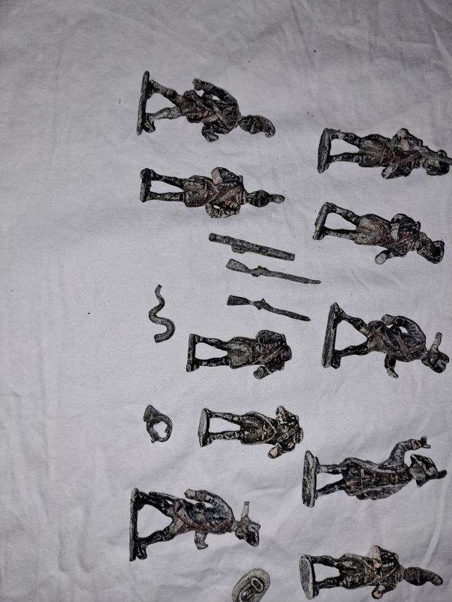 Antiche bambole in piombo