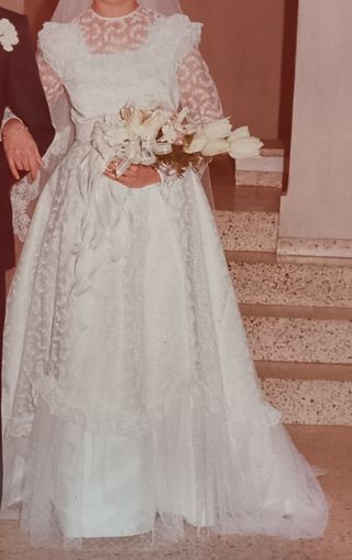 Vestido de Novia Años 80
Talla 46