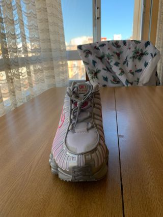 Zapatilla Nike Shox hombre Rosa y Blanca