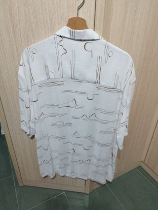 Camisa Pull&Bear Estampada Hombre
Talla L grande