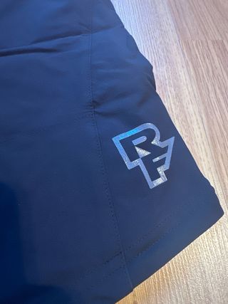 Pantalón Enduro MTB Race Face Indy Talla M Negro