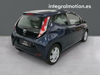 Toyota Aygo 1.0 70 x-play