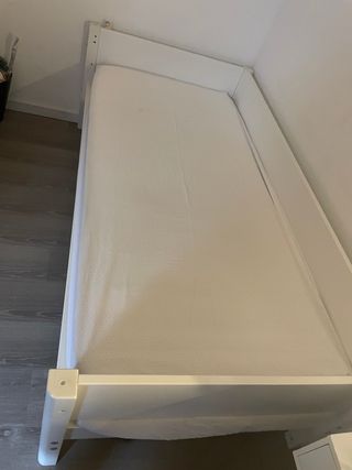 Cama infantil de madera Flexa 90x190