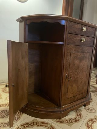 Mobile ingresso in legno