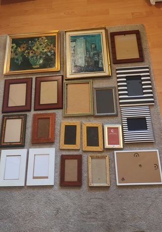 Set di 18 cornici per foto, 2 quadri da collezionare