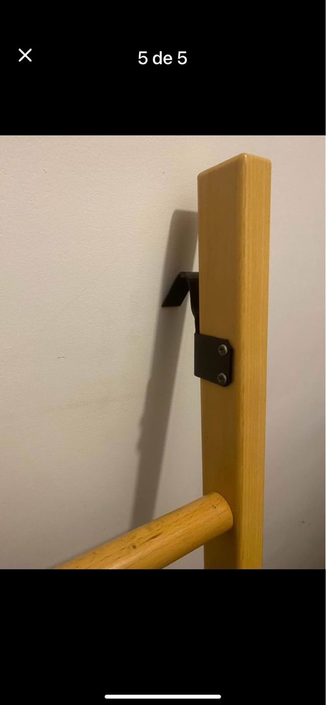 Escalera de madera para autocaravana